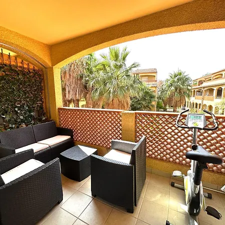 Malibu Village T2 *