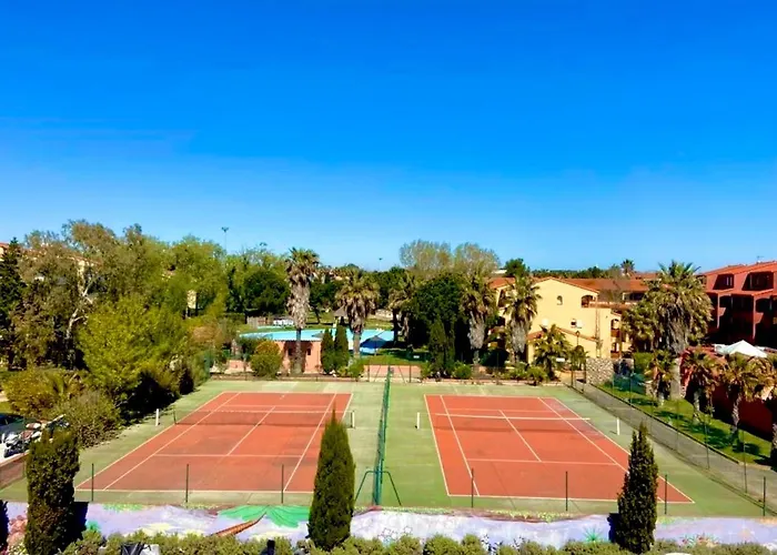 Malibu Village T2 דירה